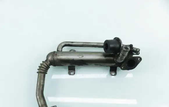 Volkswagen PASSAT B6 EGR valve cooler 