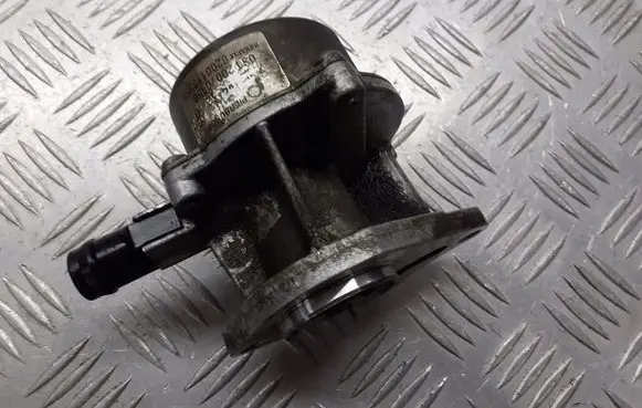Nissan Micra Vacuum pump 8200113585