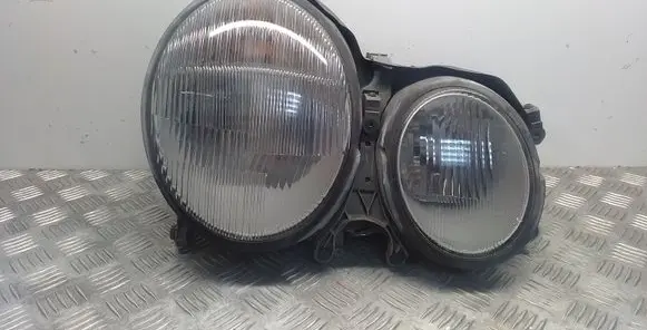 Mercedes-Benz E W210 Headlight/headlamp 15060800