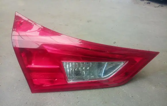 Toyota Auris E180 Tailgate rear/tail lights