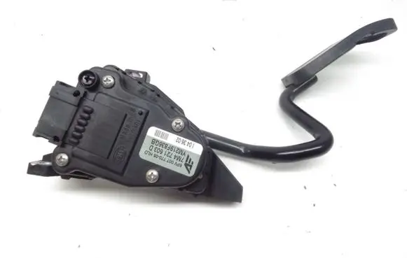 Ford Galaxy Accelerator throttle pedal 7M4721603D YM219F836GB