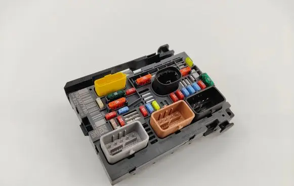 Citroen Berlingo Fuse box set 9675877980