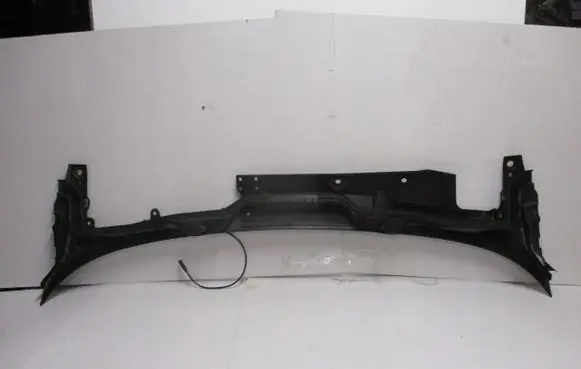 Peugeot Partner III Wiper trim K8D24105A