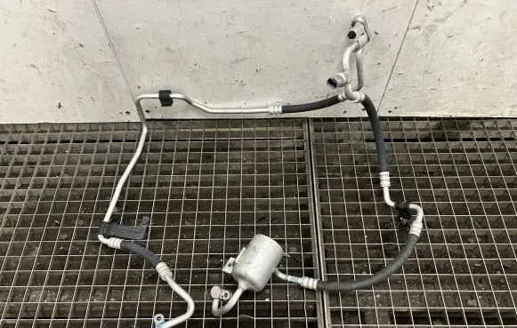 KIA EV6 Air conditioning (A/C) pipe/hose A56