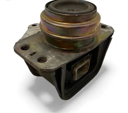 Peugeot 307 Engine mount bracket 9636583980 9636845880
