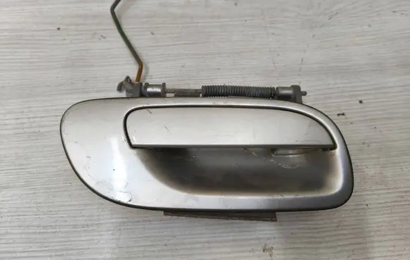 Volvo V70 Front door exterior handle 9159640