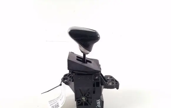 Lexus CT 200H Gear shifter/selector 3355076070