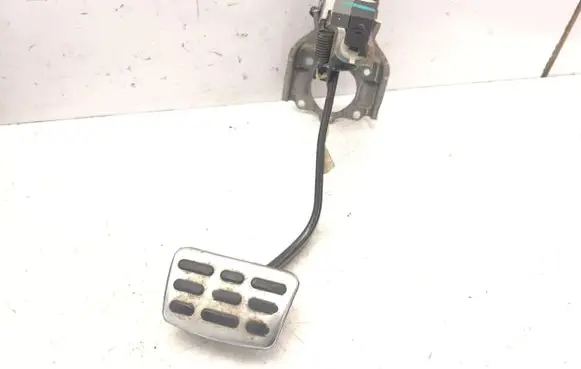KIA Optima Brake pedal 328004C300