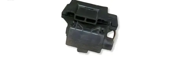 Volvo S70 V70 V70 XC Glow plug pre-heat relay 9162929