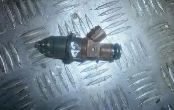 Mitsubishi Space Wagon Fuel injector dim1100g