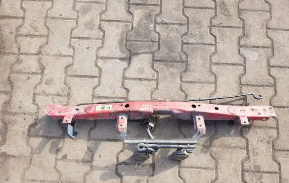 Nissan Juke I F15 Radiator support slam panel