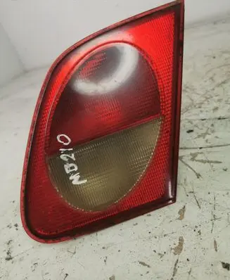 Mercedes-Benz E W210 Tailgate rear/tail lights