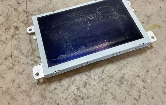 Audi Q7 4L Screen/display/small screen 8R0919604A 27849364
