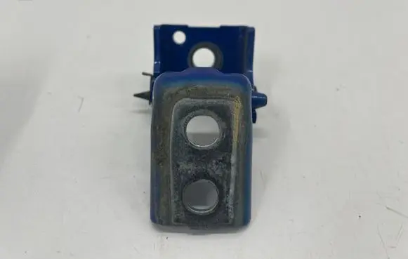 Opel Mokka B Rear door upper hinge 