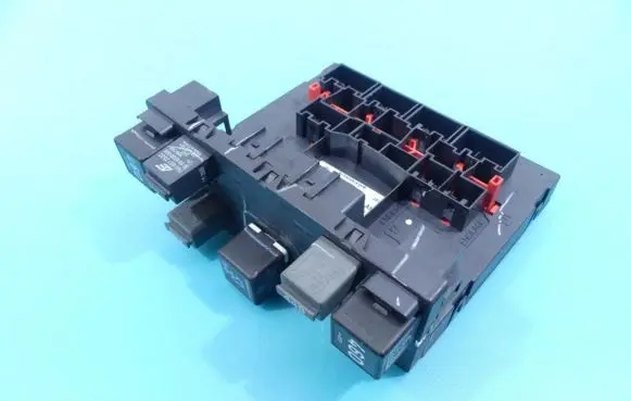 Volkswagen Jetta V Fuse box set 3C0937049AH IMPRK1125134
