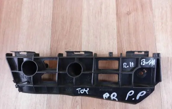 Toyota Prius (XW30) Front bumper mounting bracket 5211547040