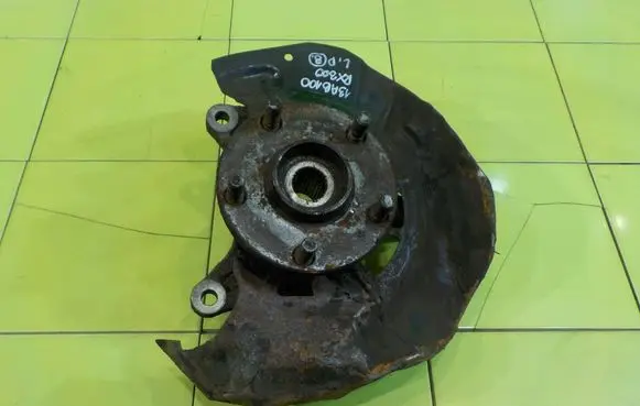Lexus RX 300 Front wheel hub spindle knuckle PRZOD