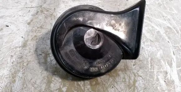 Audi A3 S3 8L Horn signal