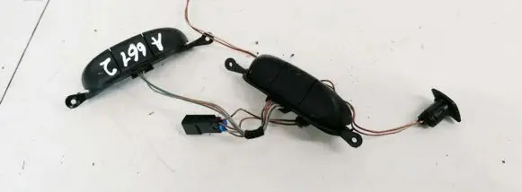 Steering wheel buttons/switches