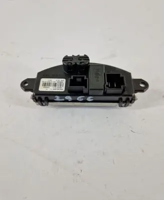 Volkswagen Tiguan Allspace Heater blower fan relay 5Q0907521C
