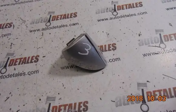 Mercedes-Benz E W211 Front door handle cover 