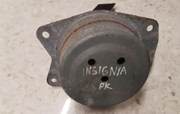Opel Insignia A Engine mount bracket 13227734