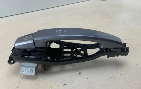 Opel Zafira A Front door exterior handle