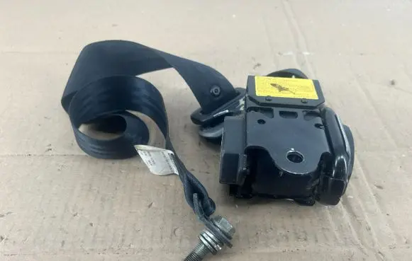 Mitsubishi ASX Front seatbelt 6176496 609719700A