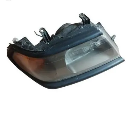 Mitsubishi Pajero Headlight/headlamp 10087415