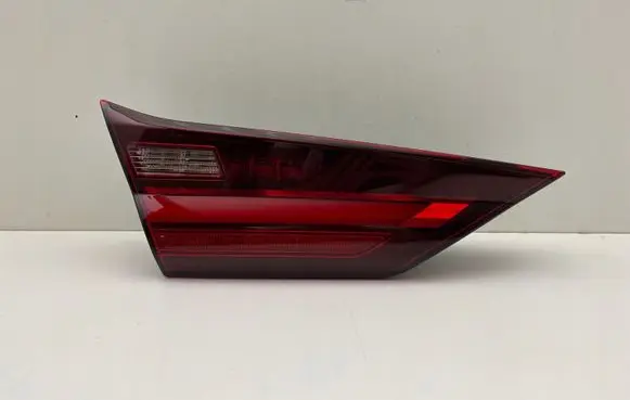 BMW 1 F40 Tailgate rear/tail lights 7450651