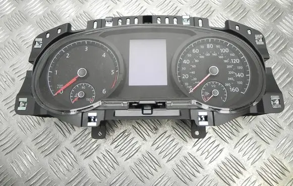 Volkswagen Tiguan Speedometer (instrument cluster) 5G1920941D