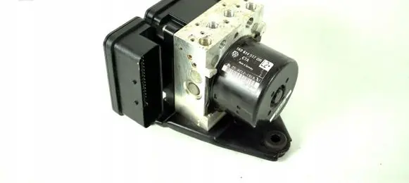 Volkswagen Golf VI ABS Pump 1K0614517DR 1K0907379BL