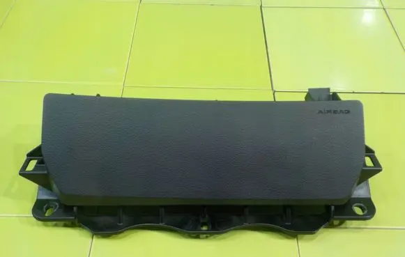SsangYong Tivoli Knee airbag 8620335500LBH XP199