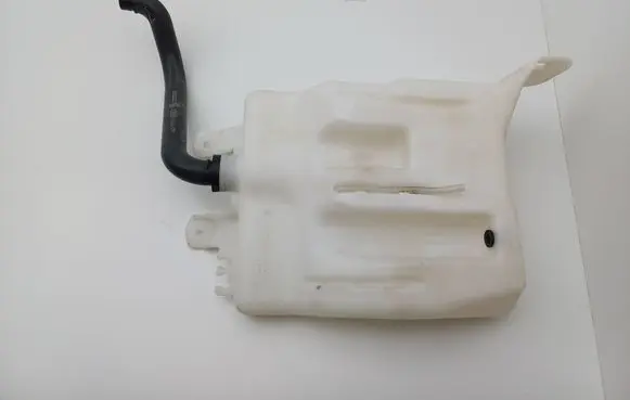 Nissan Micra Windshield washer fluid reservoir/tank