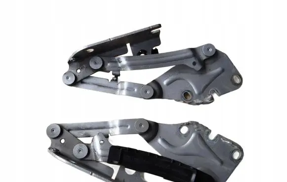 Volkswagen Golf Plus Engine bonnet/hood hinges 5M0823301 5M0823302