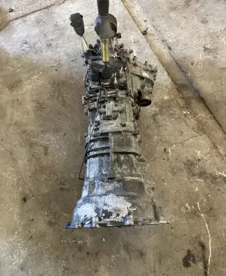 Manual 5 speed gearbox