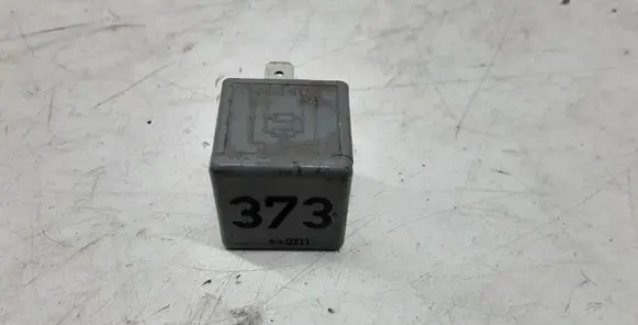 Skoda Superb B5 (3U) Other relay 8D0951253A