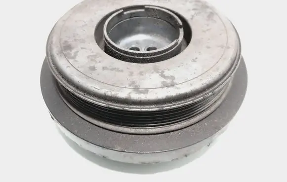 BMW 5 G30 G31 Crankshaft pulley 8593226