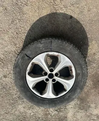 KIA Sorento R17 alloy rim 529102p270