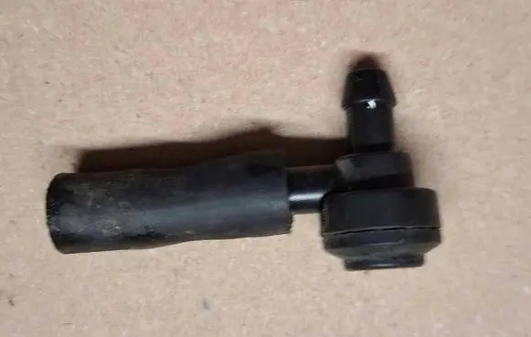 Volvo S80 Windshield washer spray nozzle 