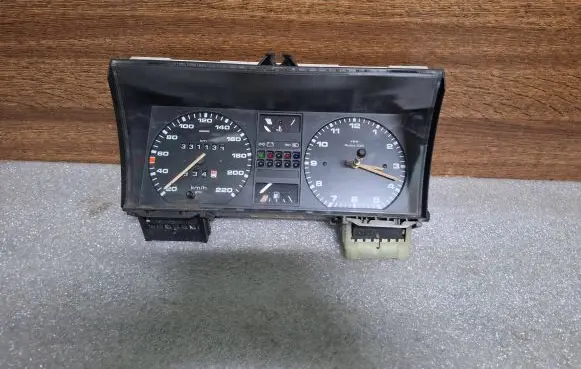Volkswagen PASSAT B2 Speedometer (instrument cluster) 321919033GS 191919059 110008307018