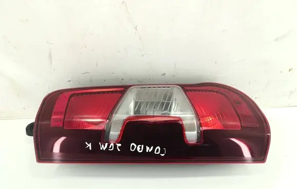 Opel Combo E Rear/tail lights 9819235880