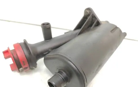 Suzuki Grand Vitara II Oil breather separator 8200140763