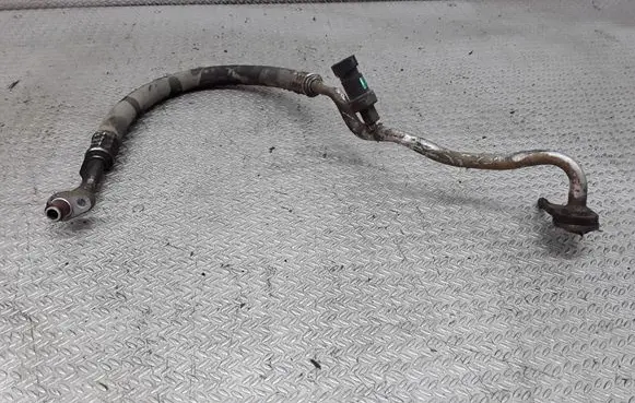 Air conditioning (A/C) pipe/hose