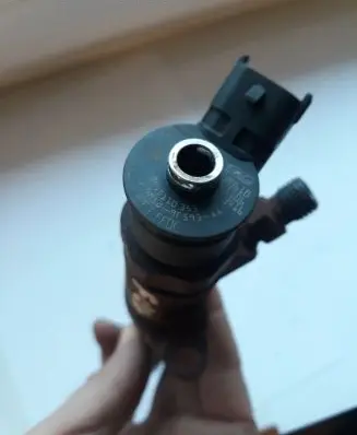Ford Focus Fuel injector 0445110353