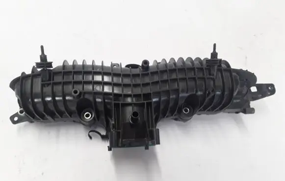 Volvo V40 Intake manifold 31411865