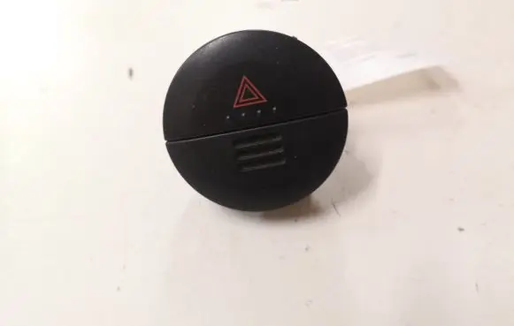 Nissan X-Trail T30 Hazard light switch 06016