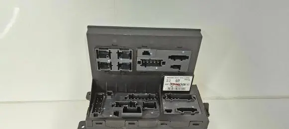 Mercedes-Benz E W211 Comfort/convenience module 2115453901