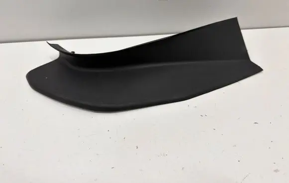 BMW 5 F10 F11 Rear/tail light trim molding 7204375 20409410