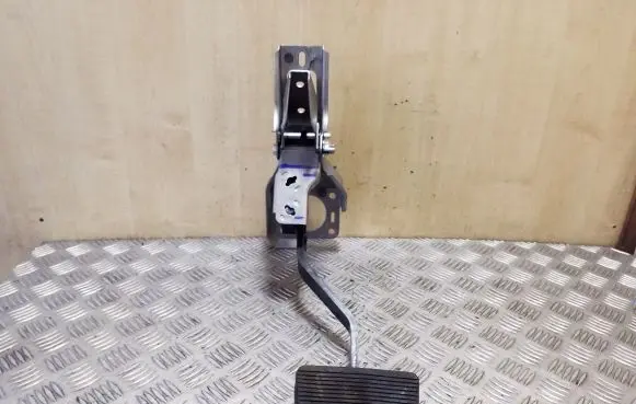 Ford Ranger Brake pedal AB312L388DF DF27345